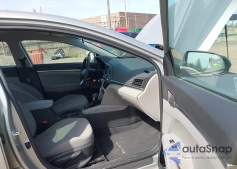 2020 Hyundai Elantra Se z USA, uszkodzony, nr VIN 5NPD74LF3LH565371